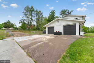 5406 Chesterfield Dr, Temple Hills, MD 20748 - Photo 5