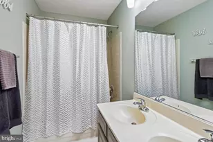 16104 Arrowroot Ct, Bowie, MD 20716 - Photo 23