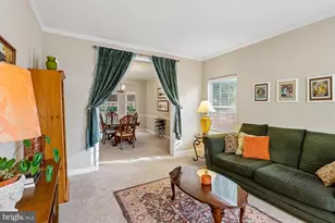 16104 Arrowroot Ct, Bowie, MD 20716 - Photo 9