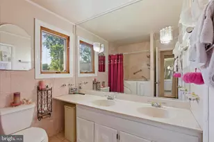 1209 Shady Glen Dr, District Heights, MD 20747 - Photo 27