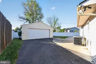 2717 Felter Ln, Bowie, MD 20715 - Photo 33