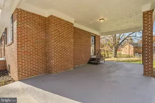 1802 Clayton Dr, Oxon Hill, MD 20745 - Photo 3