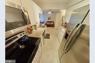 7802 Hanover Parkway #T2, Greenbelt, MD 20770 - Photo 3