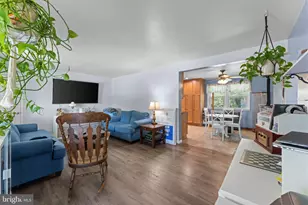 7900 Oland Ct, Hyattsville, MD 20784 - Photo 9