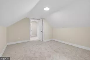 6811 Shepherd St, Hyattsville, MD 20784 - Photo 27