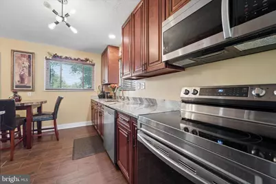 6803 Adelphi Road, University Park, MD 20782 - Photo 13