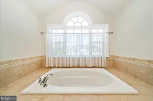 13201 Amelias Grove Ct, Bowie, MD 20720 - Photo 29