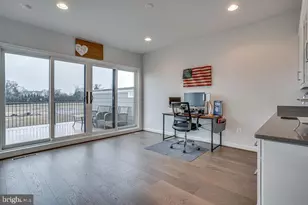 518 Triggerfish Dr, Oxon Hill, MD 20745 - Photo 25