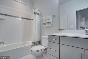 518 Triggerfish Dr, Oxon Hill, MD 20745 - Photo 23