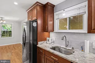 1602 Erskine St, Hyattsville, MD 20783 - Photo 9