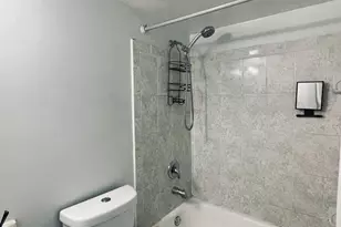 6982 Hanover Pkwy, Greenbelt, MD 20770 - Photo 9