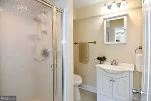 7011 Old Sandy Spring Rd, Laurel, MD 20707 - Photo 19