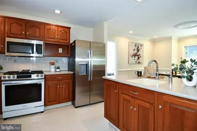 7011 Old Sandy Spring Road, Laurel, MD 20707 - Photo 15