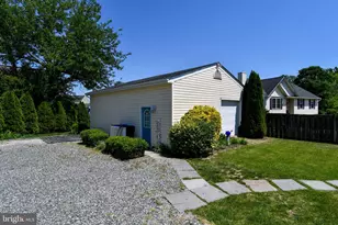 7011 Old Sandy Spring Rd, Laurel, MD 20707 - Photo 33