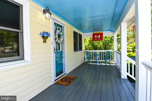 7011 Old Sandy Spring Rd, Laurel, MD 20707 - Photo 3