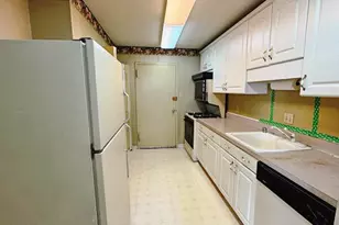 6100 Westchester Park Dr, College Park, MD 20740 - Photo 9