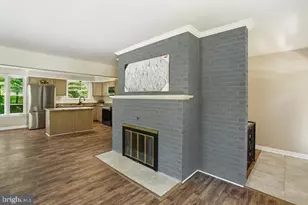 309 Cedar Ridge Dr, Oxon Hill, MD 20745 - Photo 13