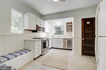 6707 44th Avenue, Hyattsville, MD 20782 - Photo 9