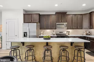 1041 Flester Ln, Laurel, MD 20707 - Photo 9