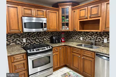 8103 Manson, Hyattsville, MD 20785 - Photo 7