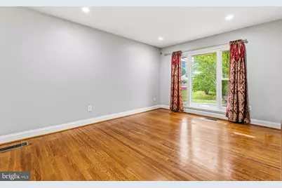 8103 Manson Street, Hyattsville, MD 20785 - Photo 5