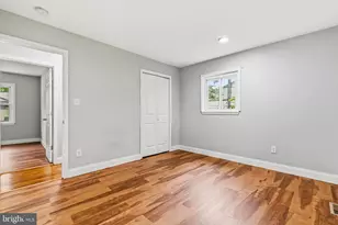 8103 Manson St, Hyattsville, MD 20785 - Photo 19