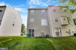 9820 Berrywood Ct, Springdale, MD 20774 - Photo 3