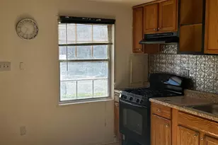1805 Dutch Village Dr, Hyattsville, MD 20785 - Photo 3
