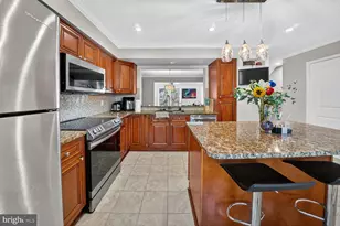 14203 Oakpointe Dr, Laurel, MD 20707 - Photo 3