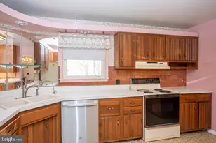 13024 Ingleside Dr, Beltsville, MD 20705 - Photo 5