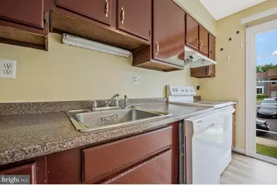 10721 Castleton Turn, Upper Marlboro, MD 20774 - Photo 17