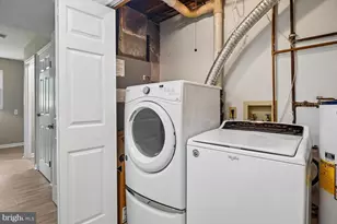 14932 Nighthawk Ln, Bowie, MD 20716 - Photo 51