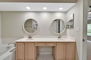 1805 Foxwood Cir, Bowie, MD 20721 - Photo 7