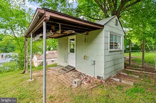7302 Powhatan St, Lanham, MD 20706 - Photo 39