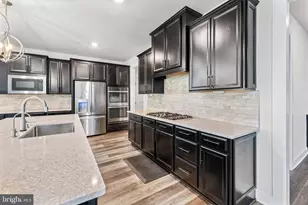 13601 Hebron Ln, Upper Marlboro, MD 20774 - Photo 17