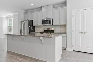 4747 Towne Park Rd, Suitland, MD 20746 - Photo 5