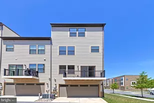 4747 Towne Park Rd, Suitland, MD 20746 - Photo 19