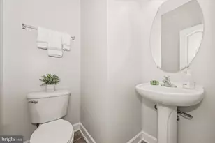 7907 Homefield Dr, Landover, MD 20785 - Photo 29