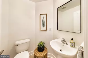 4408 Longfellow St, Hyattsville, MD 20781 - Photo 9