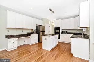 4406 Huntchase Dr, Bowie, MD 20720 - Photo 17