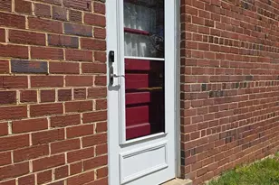8326 Verona Dr, Hyattsville, MD 20784 - Photo 3