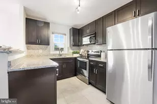 5802 Shepherd Ln, Lanham, MD 20706 - Photo 5