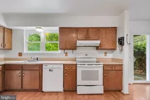 15802 Alameda Dr, Bowie, MD 20716 - Photo 5