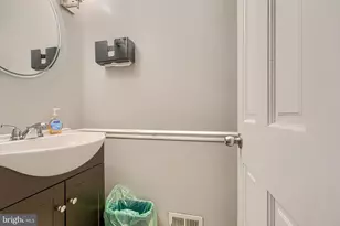 6603 Rycroft Ave, Hyattsville, MD 20784 - Photo 15
