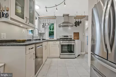 4205 Longfellow Street, Hyattsville, MD 20781 - Photo 11