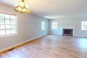 12200 Maycheck Ln, Bowie, MD 20715 - Photo 15