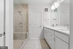 102 St Ives Pl, Oxon Hill, MD 20745 - Photo 33