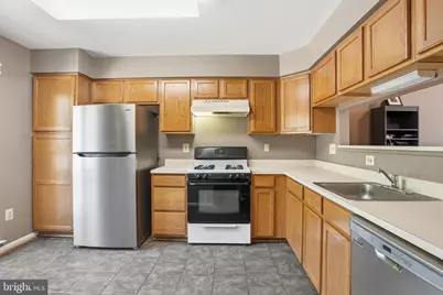 9904 Raintree Way, Clinton, MD 20735 - Photo 3