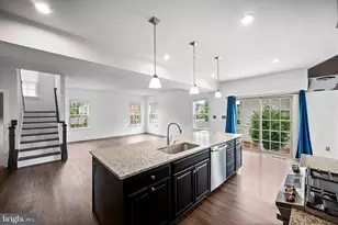 8225 E Branch Dr, Brandywine, MD 20613 - Photo 7