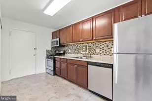 6100 Westchester Park Dr, College Park, MD 20740 - Photo 11